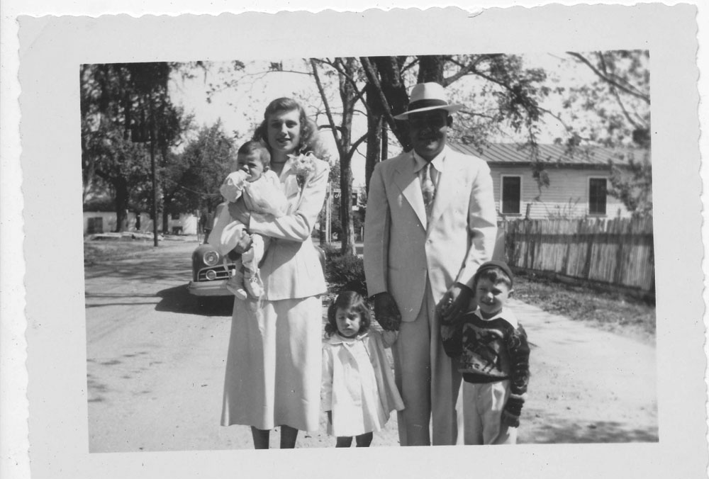 Tabakian Family Easter 1953